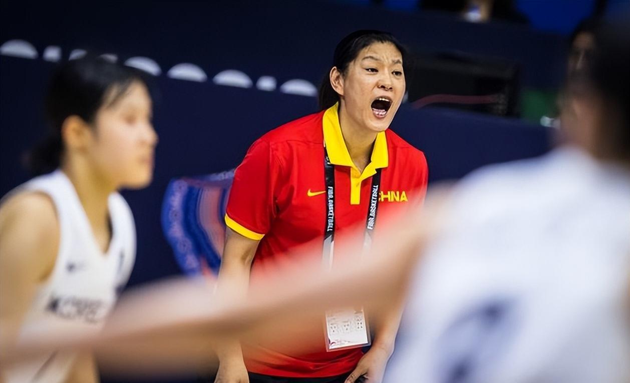 李昕成为国家队主帅,王芳任人唯亲,姚明惹争议_中国女篮_梯队_主教练