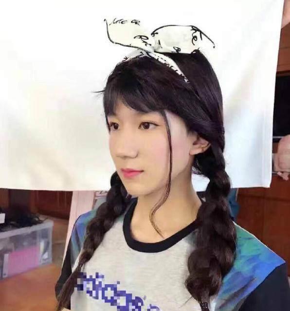 论男扮女装的我只服王俊凯,比女装的鹿晗还要惊艳!