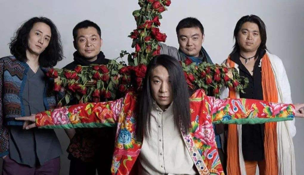 梁龙:自述与天后王菲的恋爱过往,一次醉酒意外成就二手玫瑰_东北_摇滚