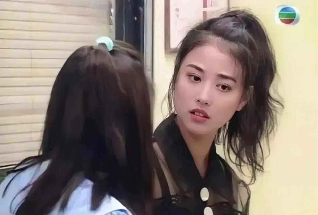 美了一辈子的周海媚坦言,自己这辈子不需要男人,周芷若1994年版的