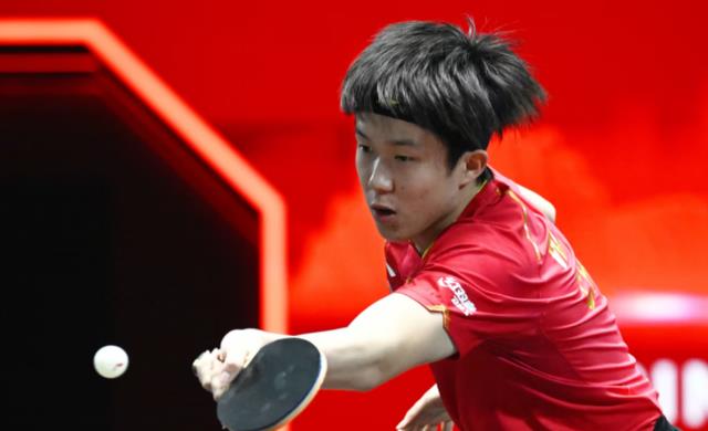 单局11-2,王楚钦轻松战胜加拿大华人,坐镇八强的瑞典名将_王臻_比赛