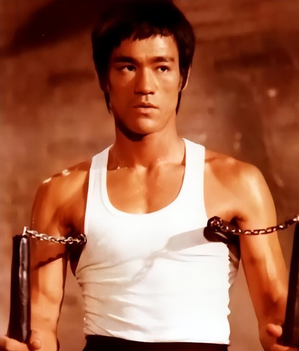 元华:曾是李小龙替身,成龙的同门师兄,遇到周星驰才大火_影戏_洪金宝