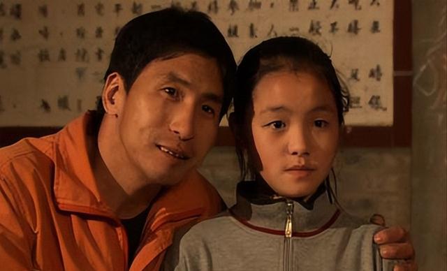 例如《生命的托举》影片中,在弘扬教师们大义凛然的精神时达过度,无论