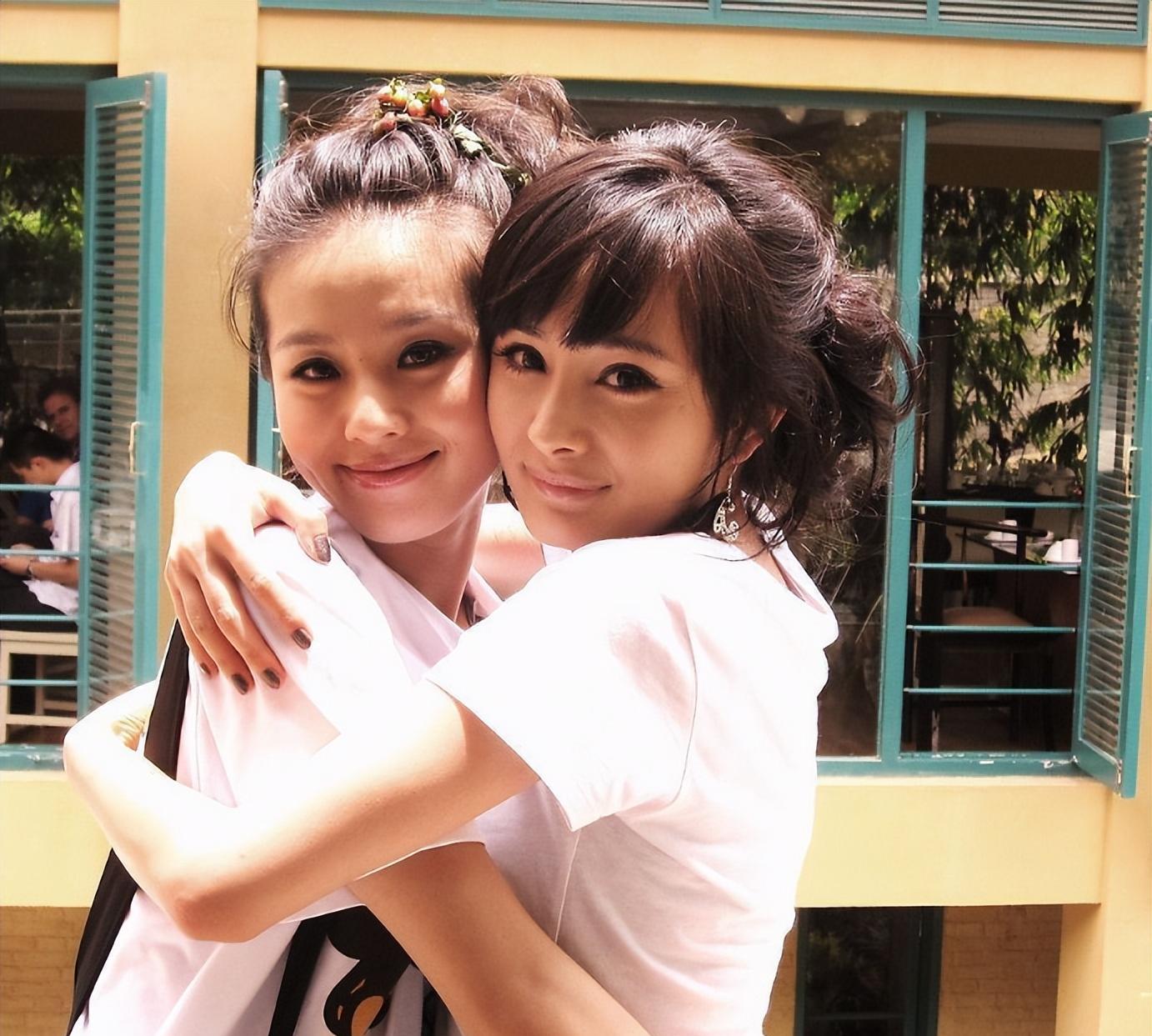 杨幂连续两年为刘诗诗庆生,好闺蜜唐嫣只为刘亦菲庆生,闹翻了?