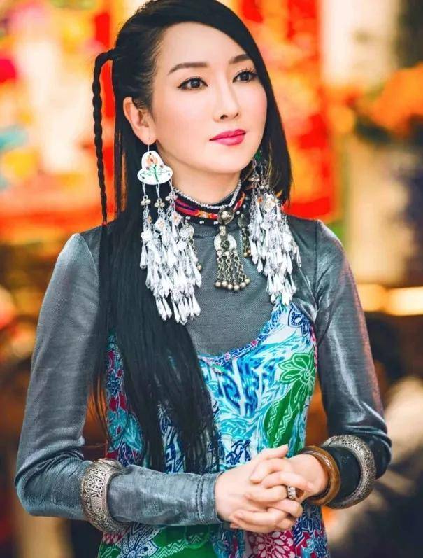 娱乐圈那些事_萨顶顶_金星_蒙古族
