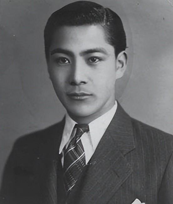 蒋纬国问戴季陶生父是谁,戴季陶说了句话,蒋纬国瞬间恍然大悟_蒋介石