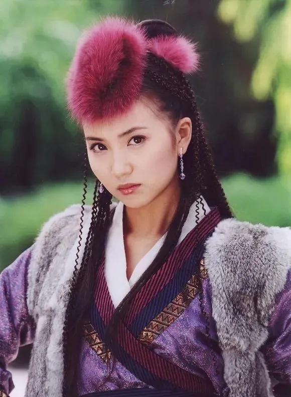 钟丽缇饰演的康敏.