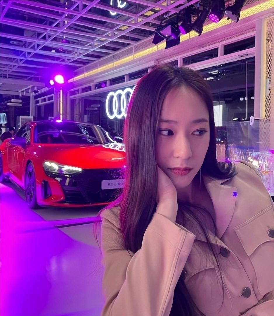 这颗痣让美貌升级,盘点十位有美貌痣的国外女星:郑秀晶上榜_韩星_鼻子