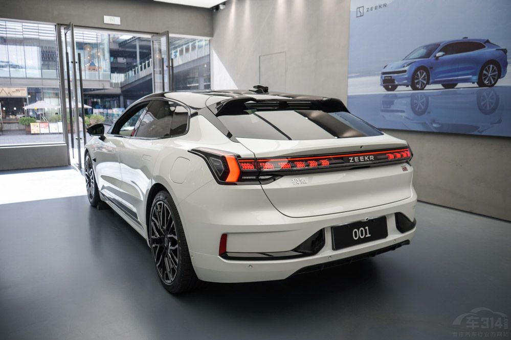 极氪001这车怎么样?对比完特斯拉Model 3P你就懂了!_搜狐汽车_搜狐网