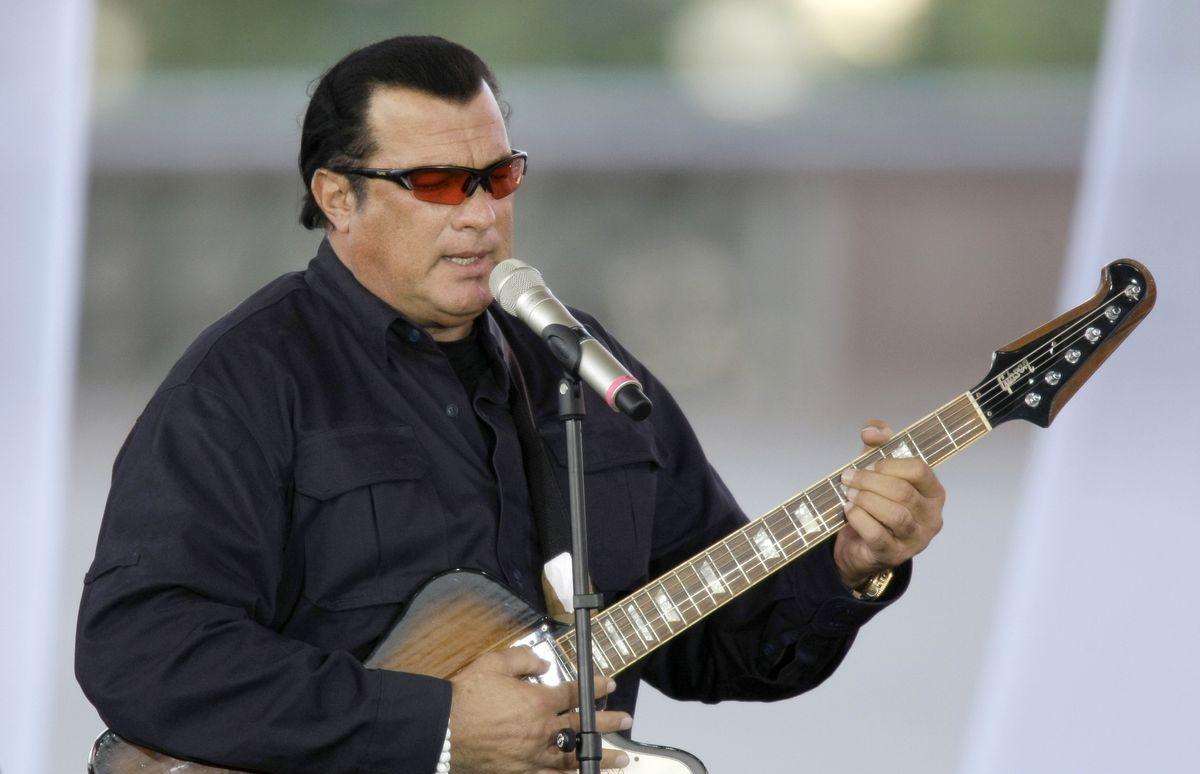 好莱坞动作巨星无视制裁坚定支持普京:我百分之一万是俄罗斯人_史蒂文