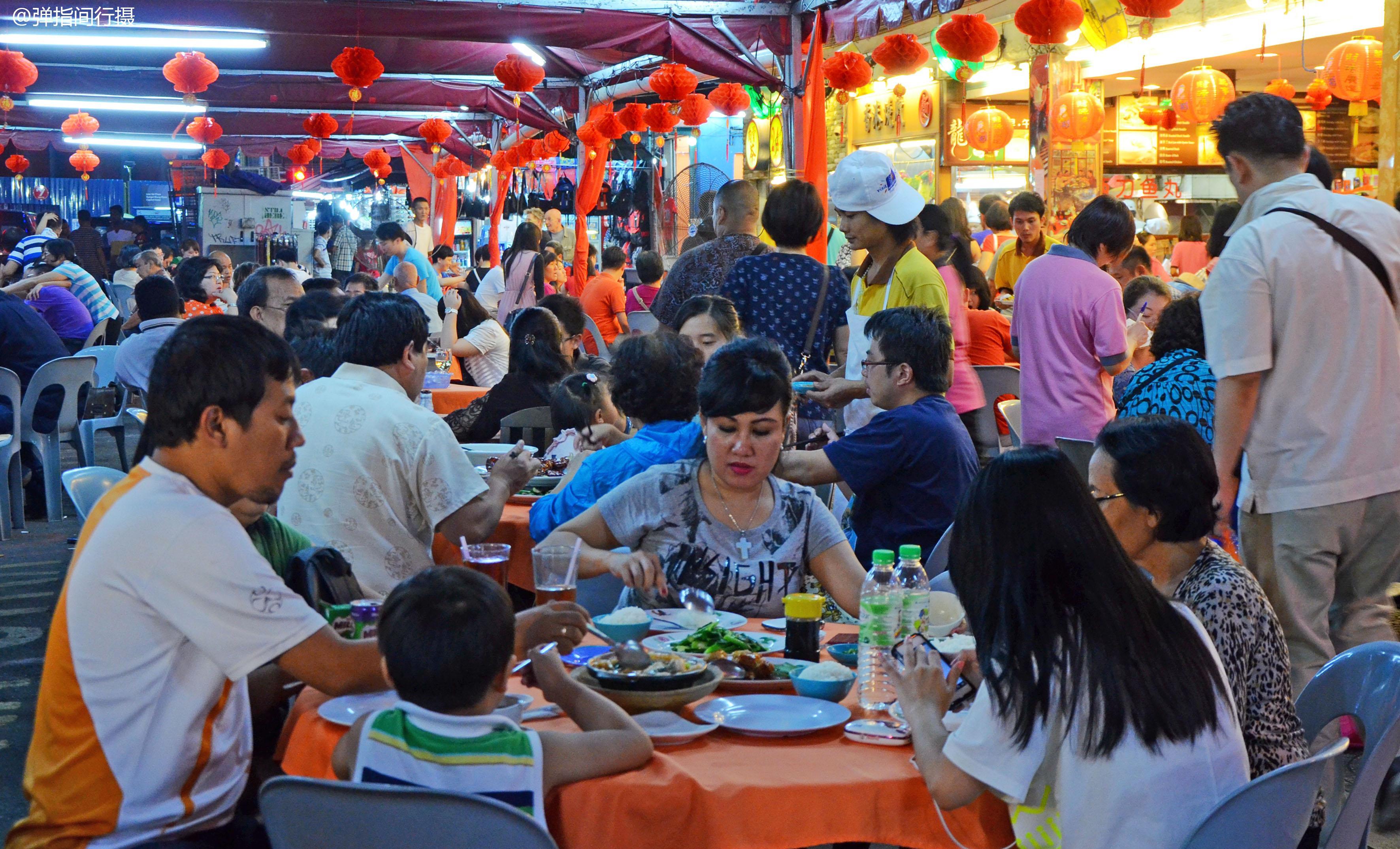 连锁餐饮濒临倒闭,隔壁的大排档却生意火爆,怎么了?_时候_烧烤_烟火
