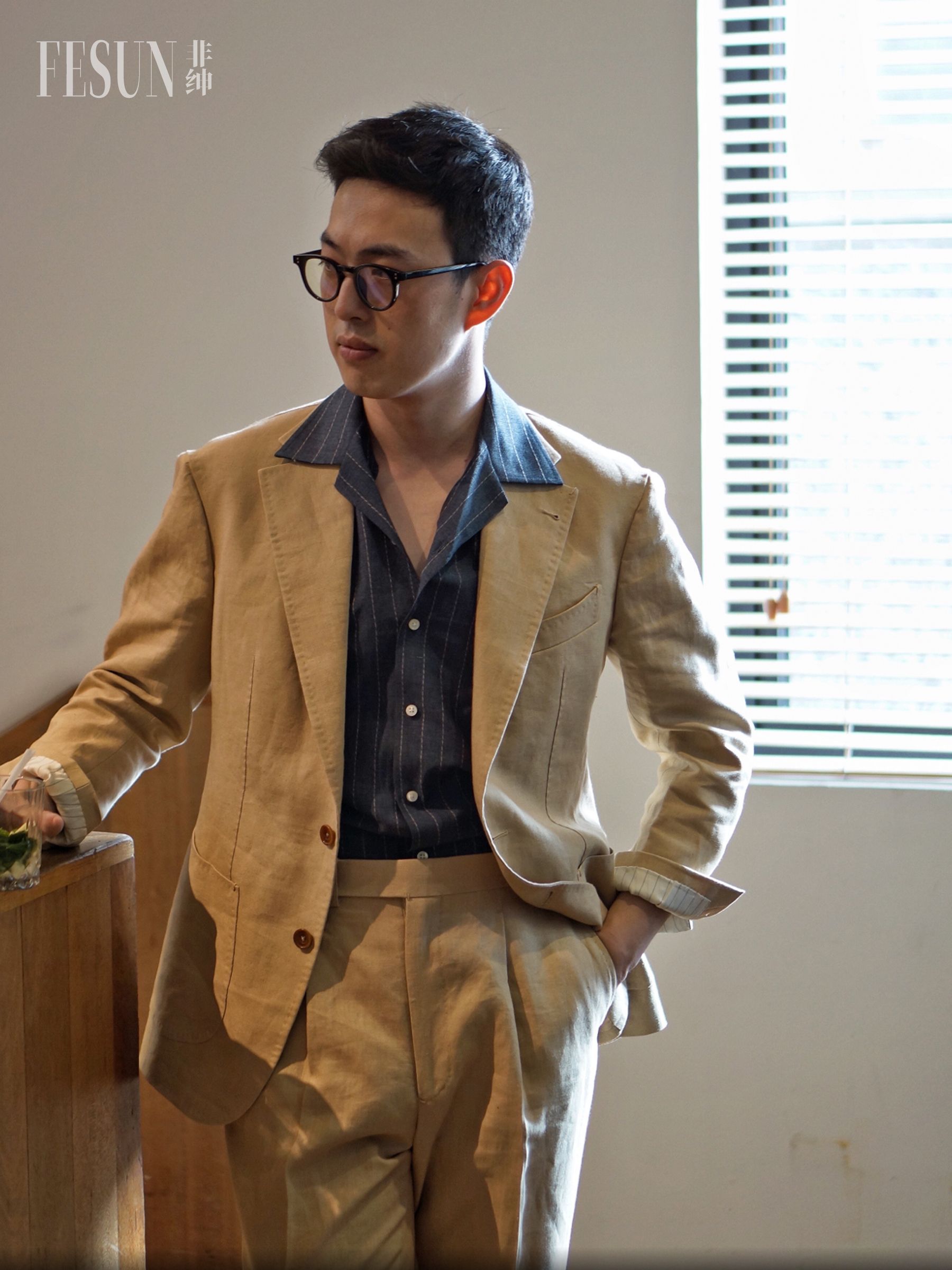 周末又到啦请迅速打开度假模式7315-一款古巴领衬衫,带你在职场与