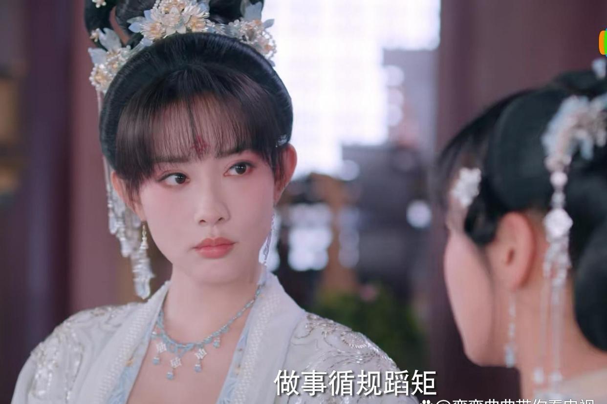 花琉璃轶闻：惹得两位郡主大打出手的云寒，他的真实身份是什么_手机搜狐网