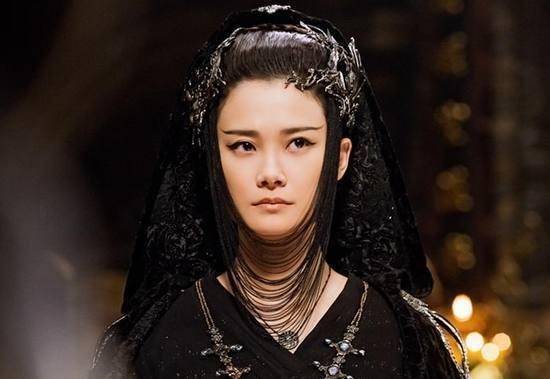 李宇春"捉妖记2"妖艳造型曝光遭调侃:这才是瘦脸正确姿势_网友_朱金