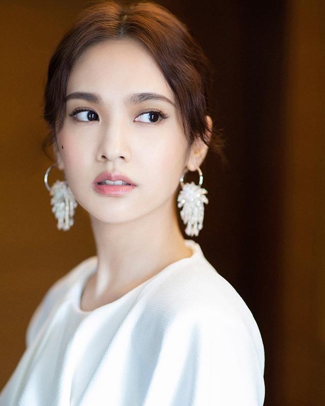 杨丞琳像20多妈妈像40多_因为_李荣浩_感觉