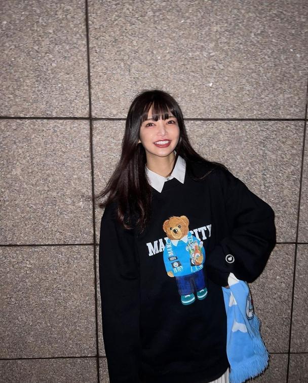 瓜帅调侃阴谋论美女球迷引热议_哈兰德_比赛_德布劳内