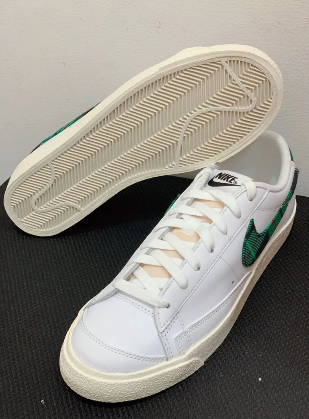 nike/"开拓者"blazer 打开步伐"滑"起来_设计_swoosh_白色