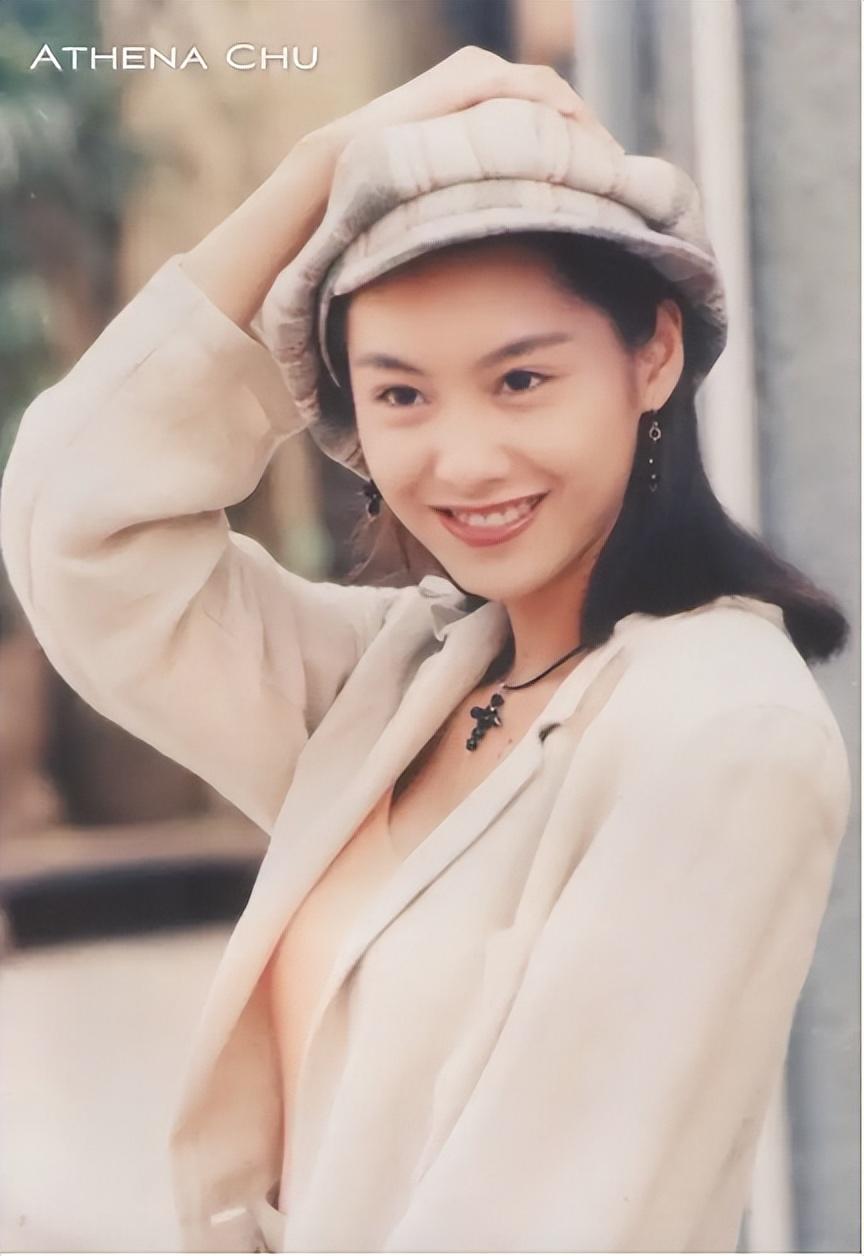 抹胸露大腿裹腰——80,90年代惊艳半个世纪的港星_毕业_中国_美女