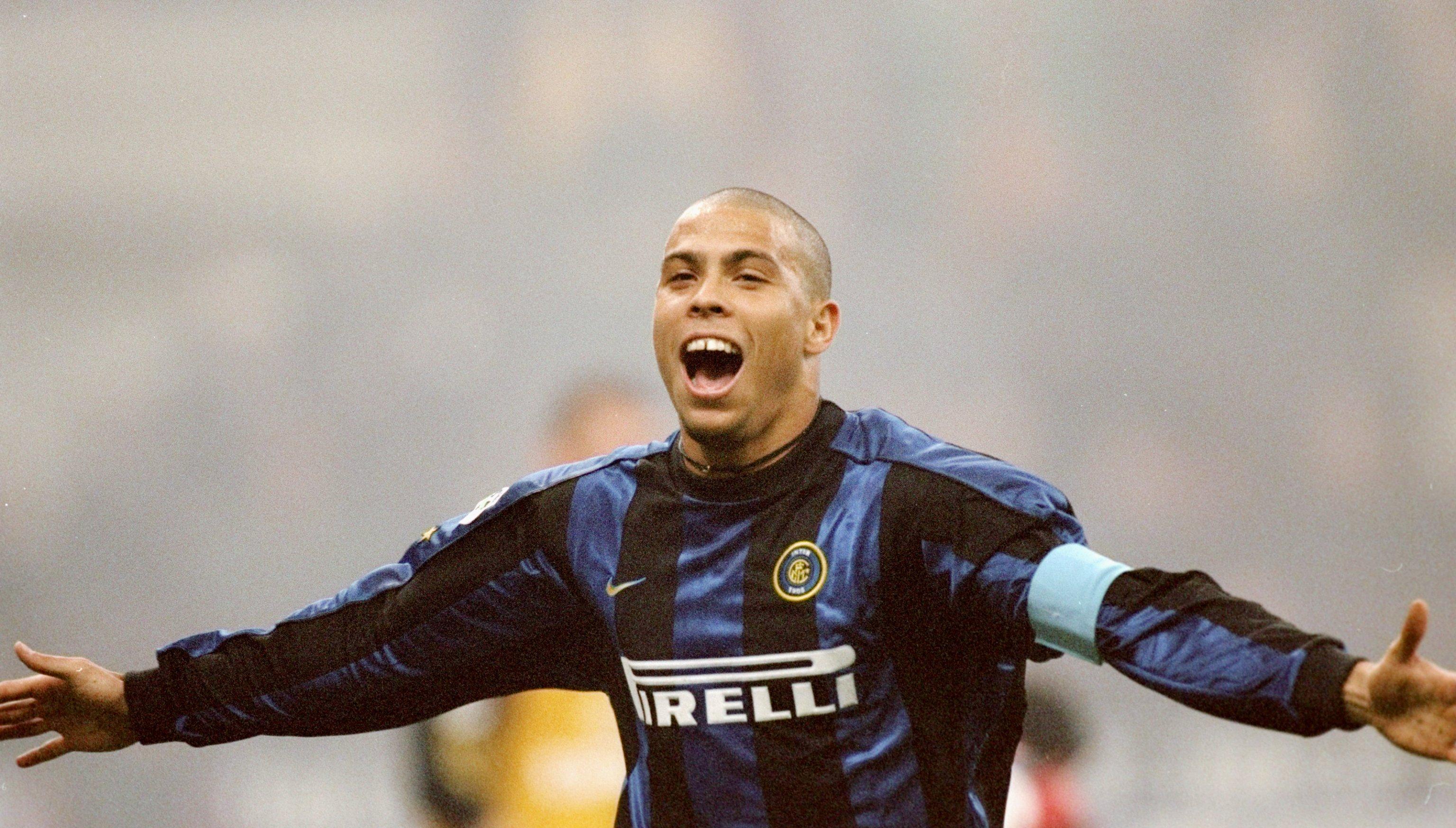 想起在蓝黑军团踢球的岁月,罗纳尔多也是一番感慨:我在国米度过了最