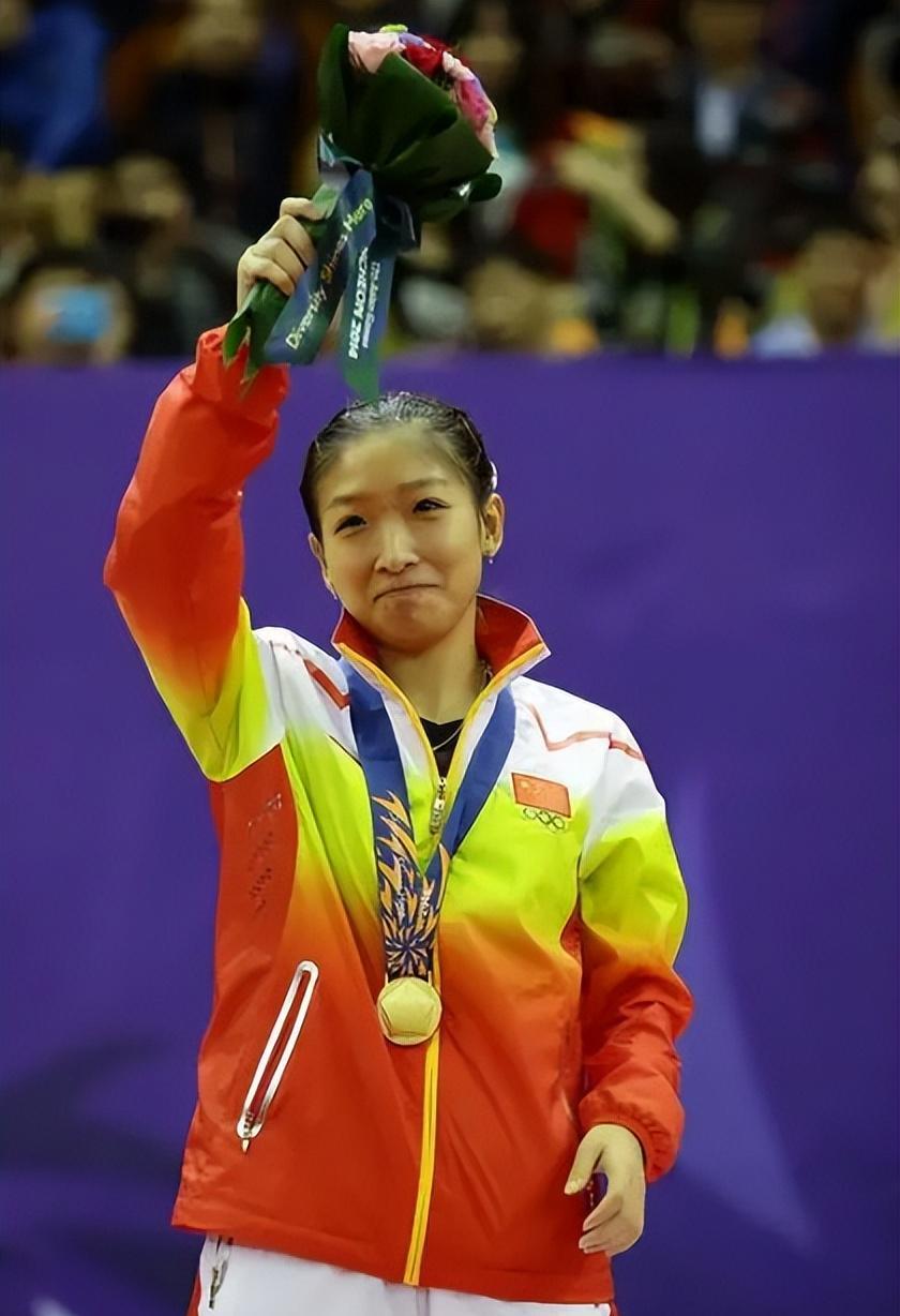 "三冠王"乔红:拿过11个世界冠军,甘为邓亚萍当绿叶_训练_乒乓球_董伟