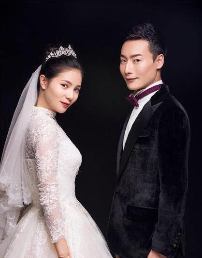 说到他们的女儿,就不得不提到秦凯向妻子何姿求婚时的场景.