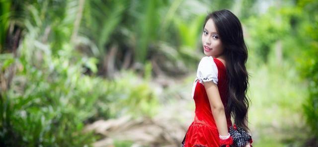 不过,唐晓岩一直担心周骏超不愿买房.