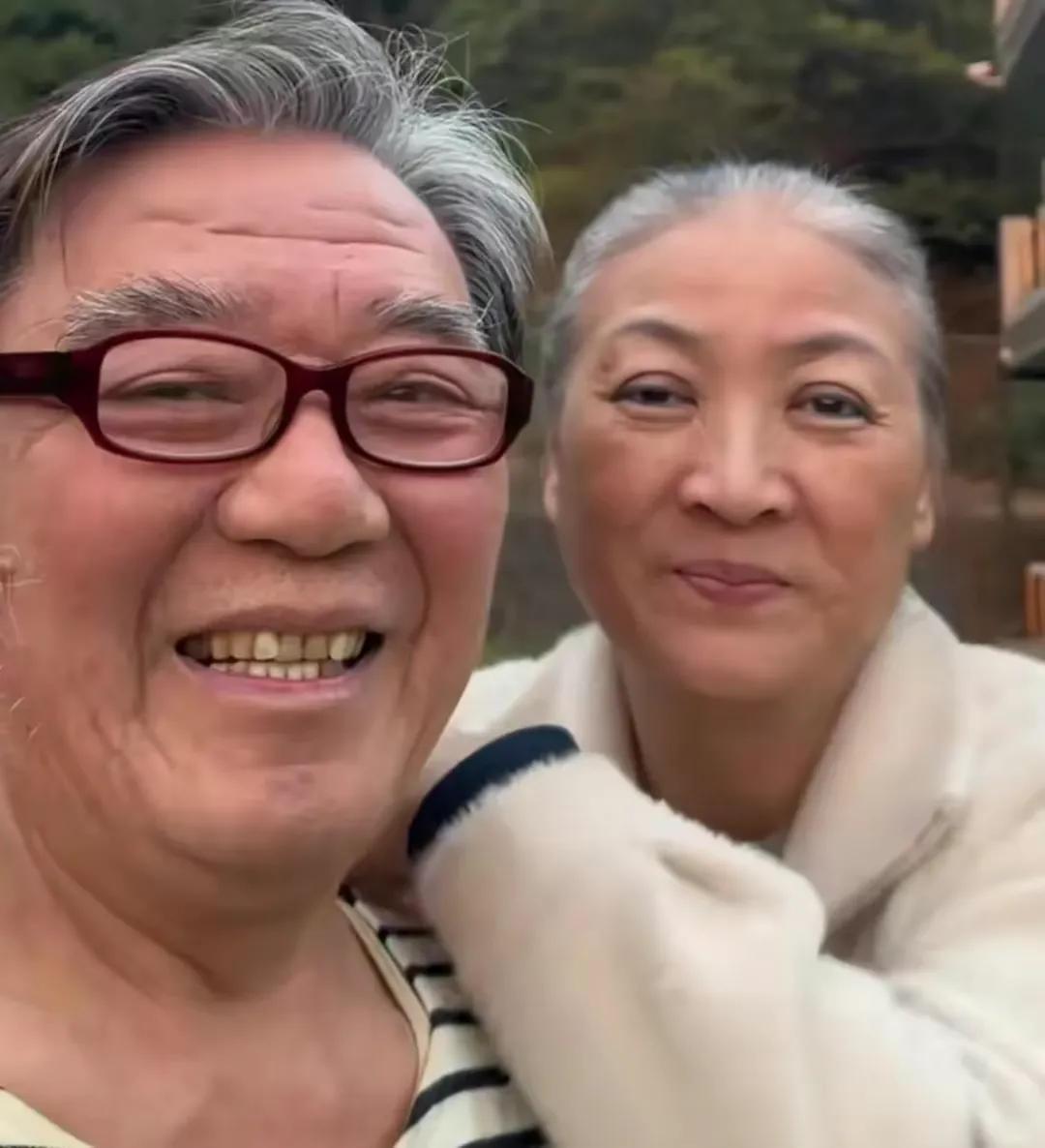 台艺人李立群女子警告司马南:再攻击我老公,曝光你国外过往_老婆_立场