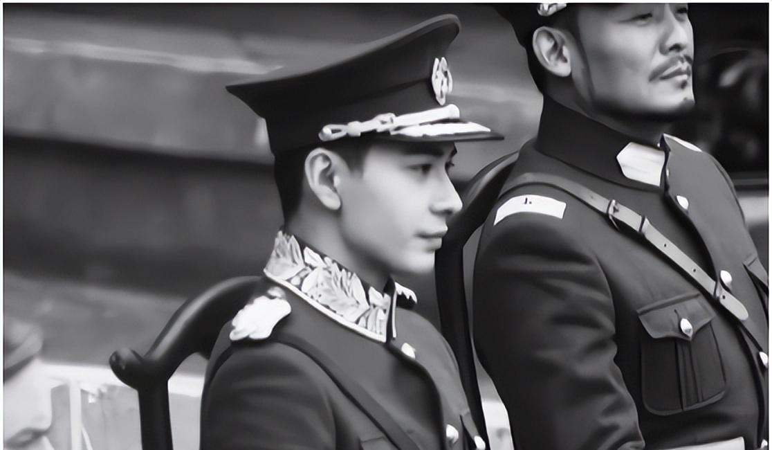 演军阀少帅我在行,窦骁:弟弟你还年轻,钟汉良:都起开_军装_陈星旭