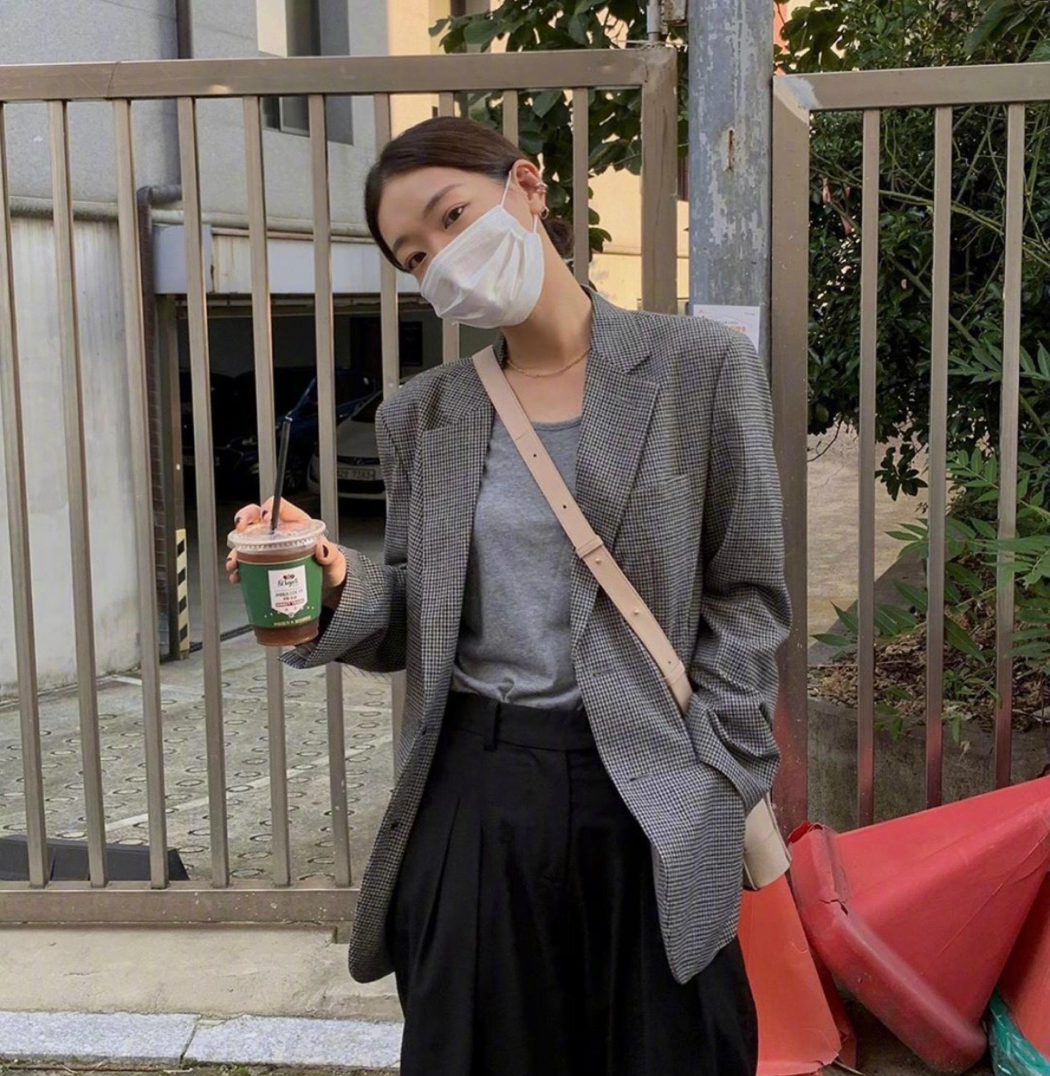 温柔知性小姐姐的春季穿搭,超美的搭配指南,配上春天绝美啦