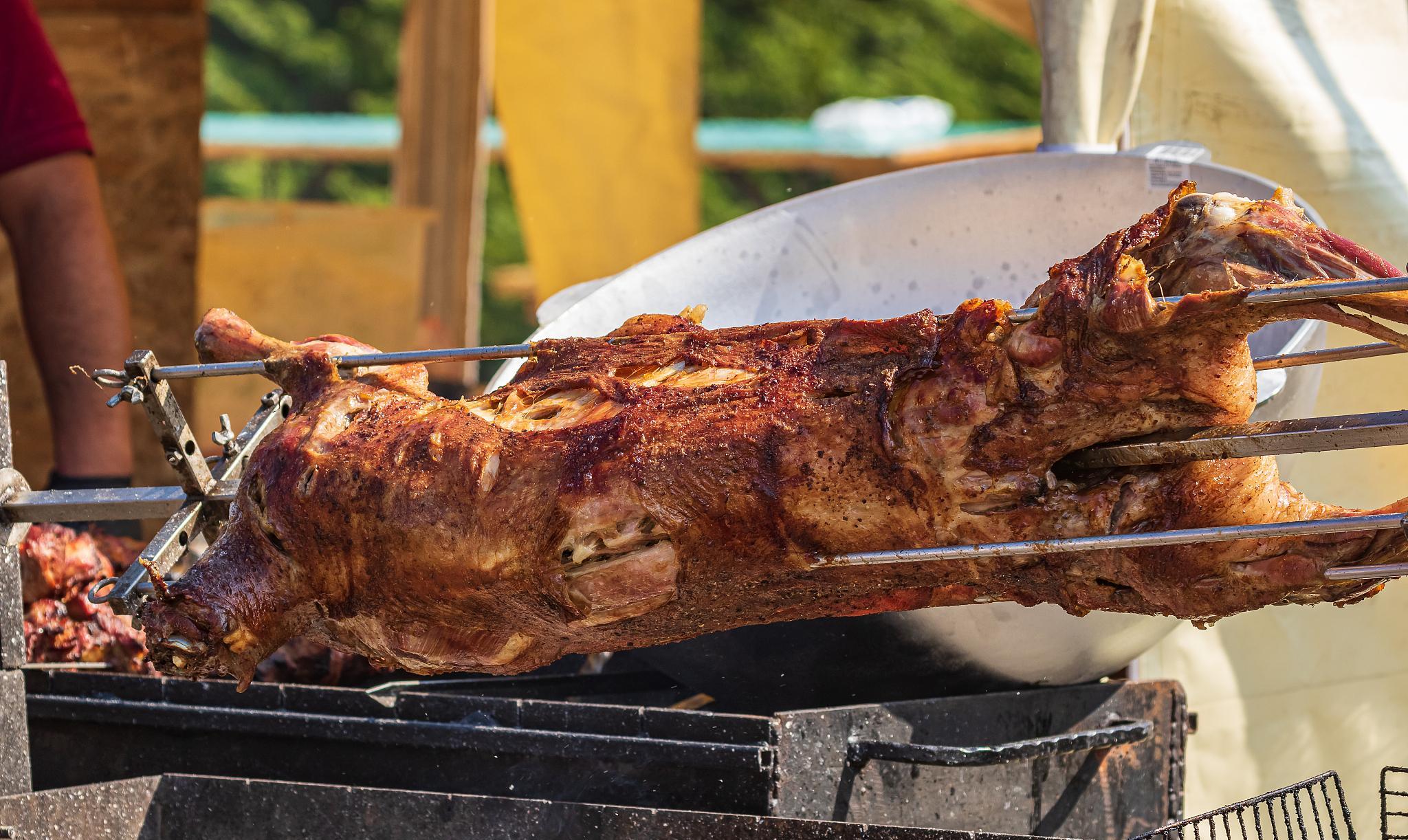 烤全羊,怎么制作更美味佳肴?_搜索_图像_个字符