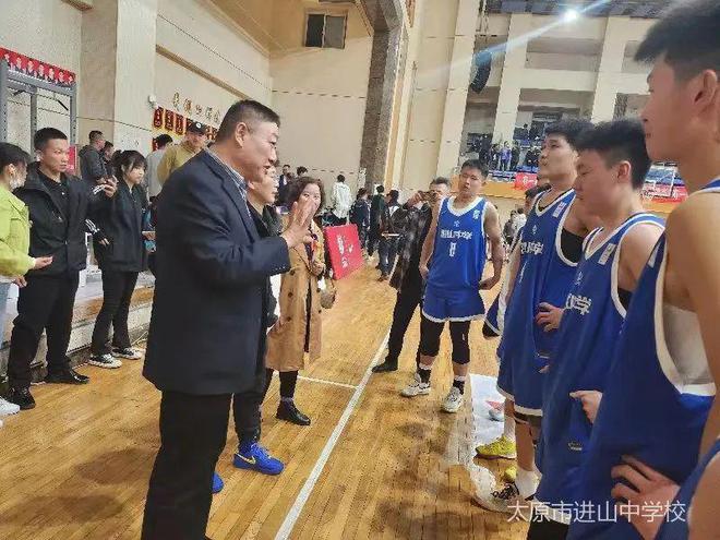 恭喜太原市进山中学校篮球队在耐高山西基层赛中再创佳绩