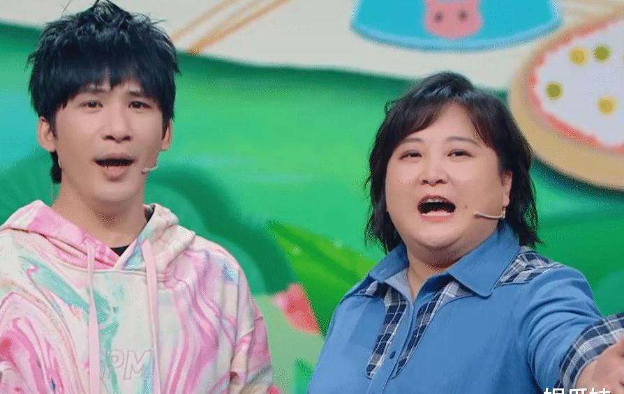 大张伟直言为贾玲放弃底线,上赶着"捧脚"还怕配不上,心思太重_电影