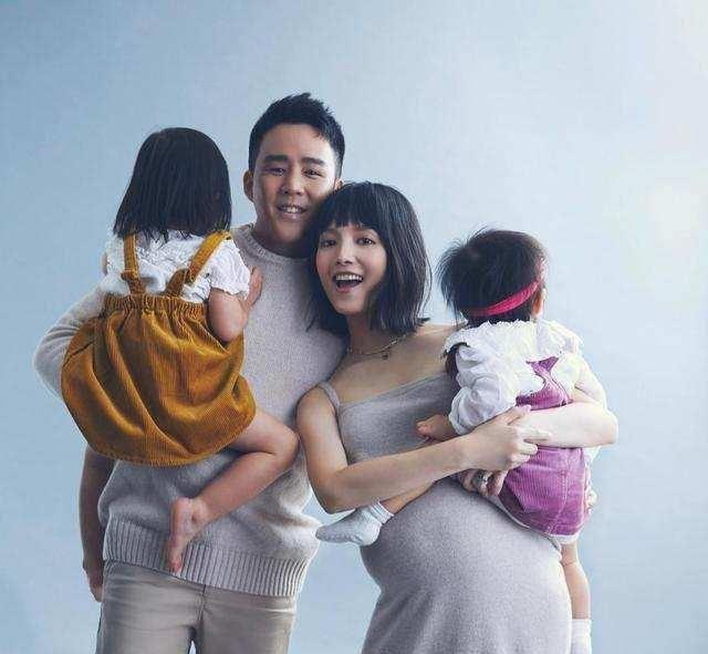 由于之前已经连生了三个女儿,不少网友都以为陈嘉宝夫妇是想要个儿子