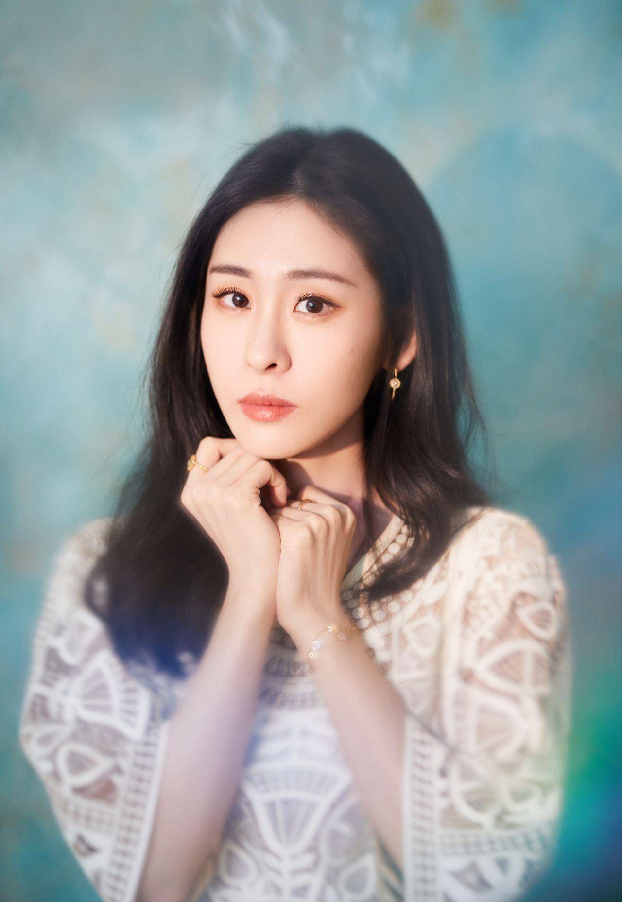 读者隔空喊话张碧晨穿搭,说超nice,look给小伙伴安排上