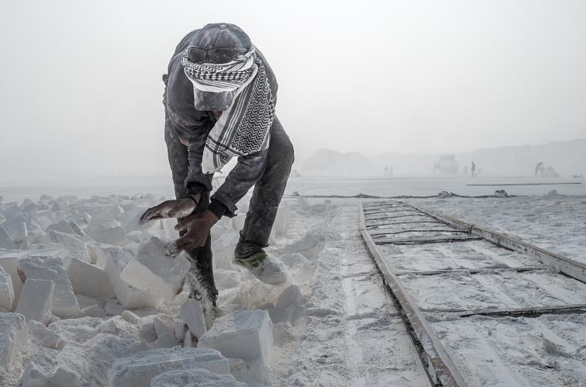 阿辉_店里_纪录片