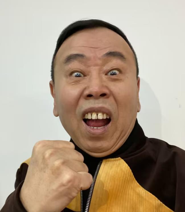 潘长江否认移民美国:哪里?我哪儿也不去_网友_假酒_照片