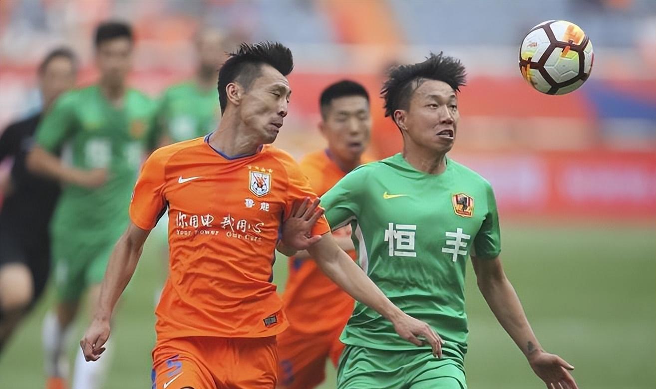 甚至有个别山东球迷旗帜鲜明的反对任航加盟,觉得任航已经是34岁的