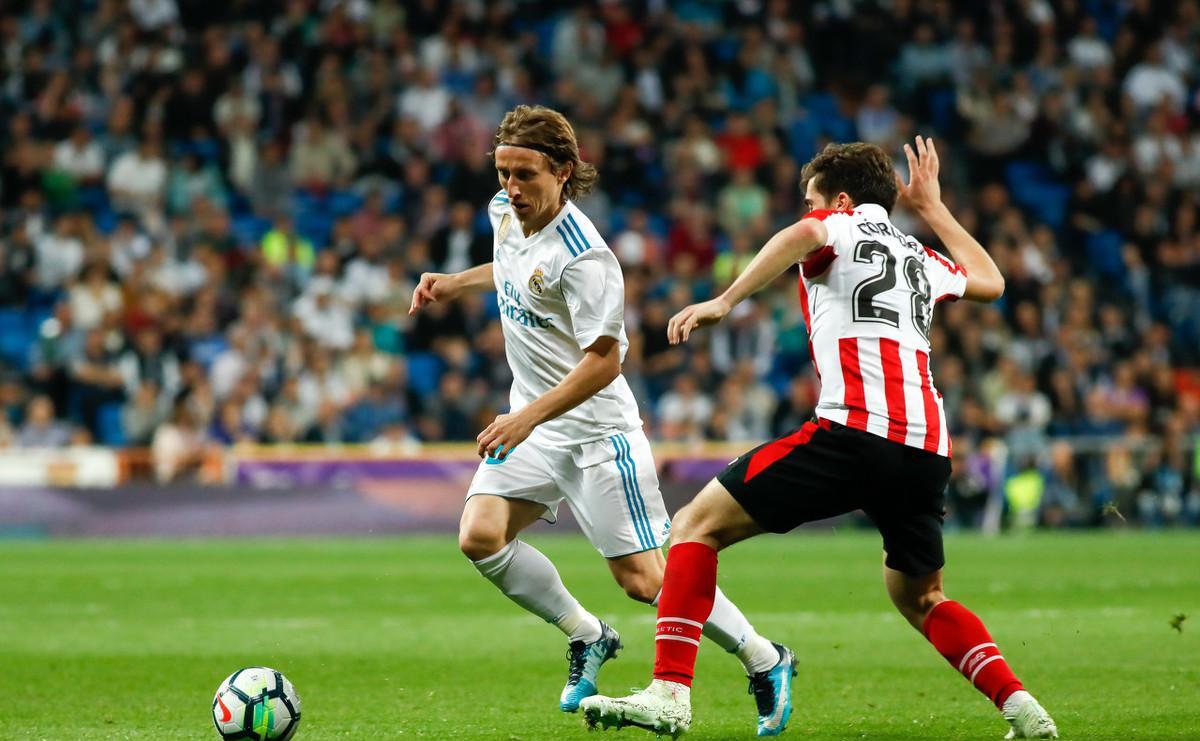 足球比赛直播预告(3月2日):皇马vs巴萨 意甲国家德比延期_希腊_阿超