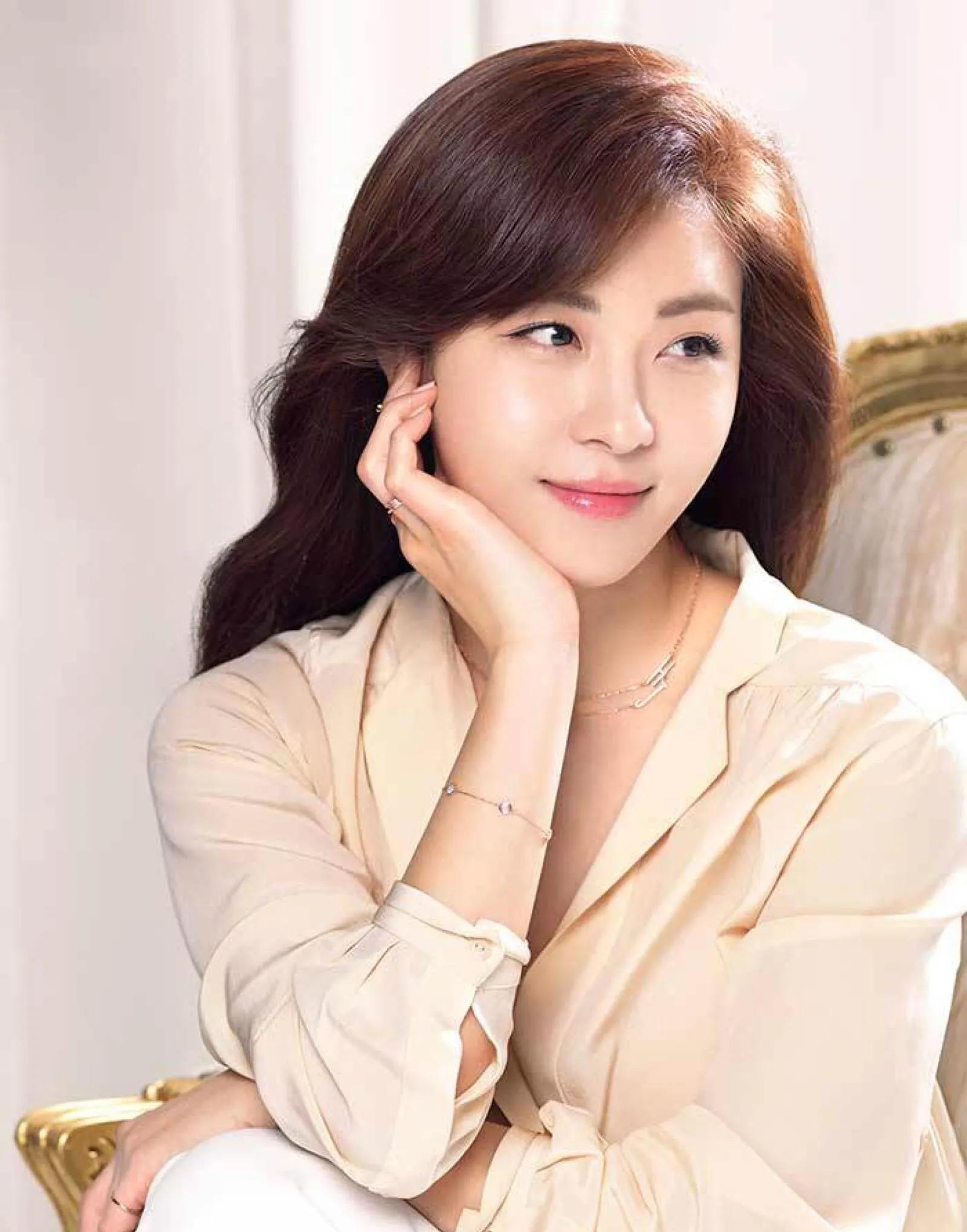 电影_韩彩英_美女