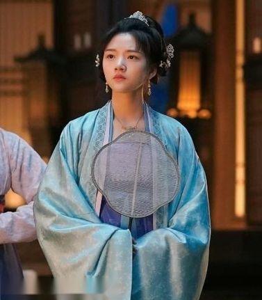 《清平乐》任敏曾遭男星「吐槽脚臭」出镜落泪!