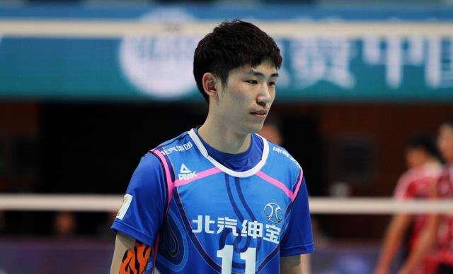 哥哥恐难为张常宁复仇,江苏男排03不敌北京,张晨在想什么_体育_成绩