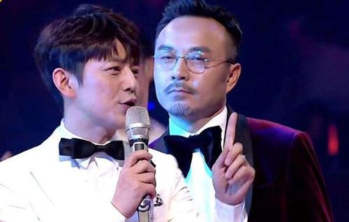 同是芒果台柱,为啥汪涵有望成副台长,而何炅至今还没进编制?