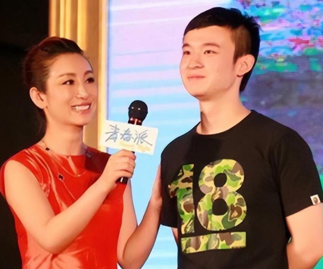 王京花:嫁给演员董志华,结婚30年被宠成宝,影帝儿子是她的骄傲_陈道明