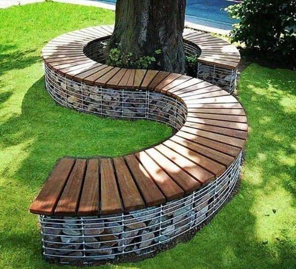 里树木太多,不好设计的,不妨沿树木周围,砌筑花床,中间嵌入防腐木卡座