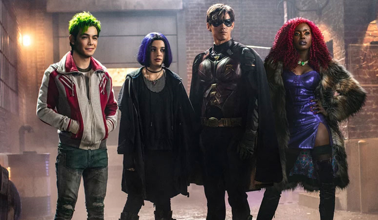 dc剧《泰坦》片场事故,工作人员重伤身亡,该剧已暂停拍摄_沃伦阿普尔