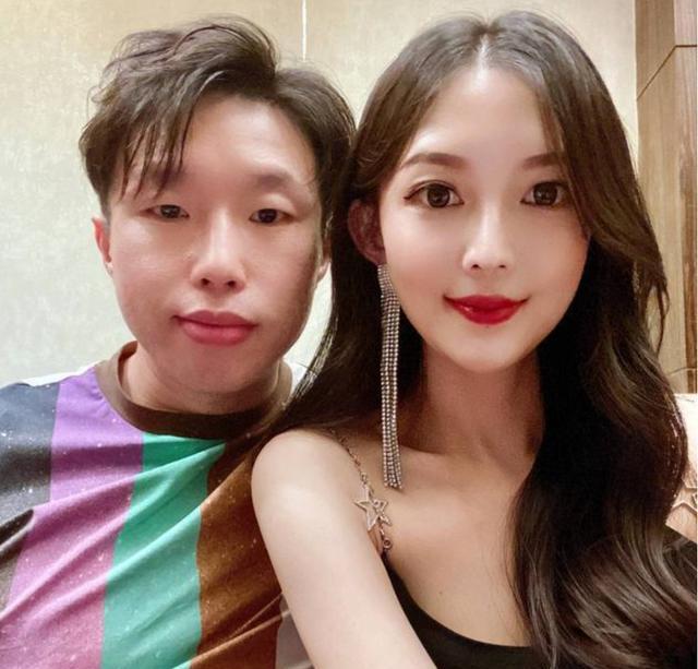 德云社烧饼女子怀二胎,粉丝却都在喊话:这次嫂子的基因千万要赢_生活