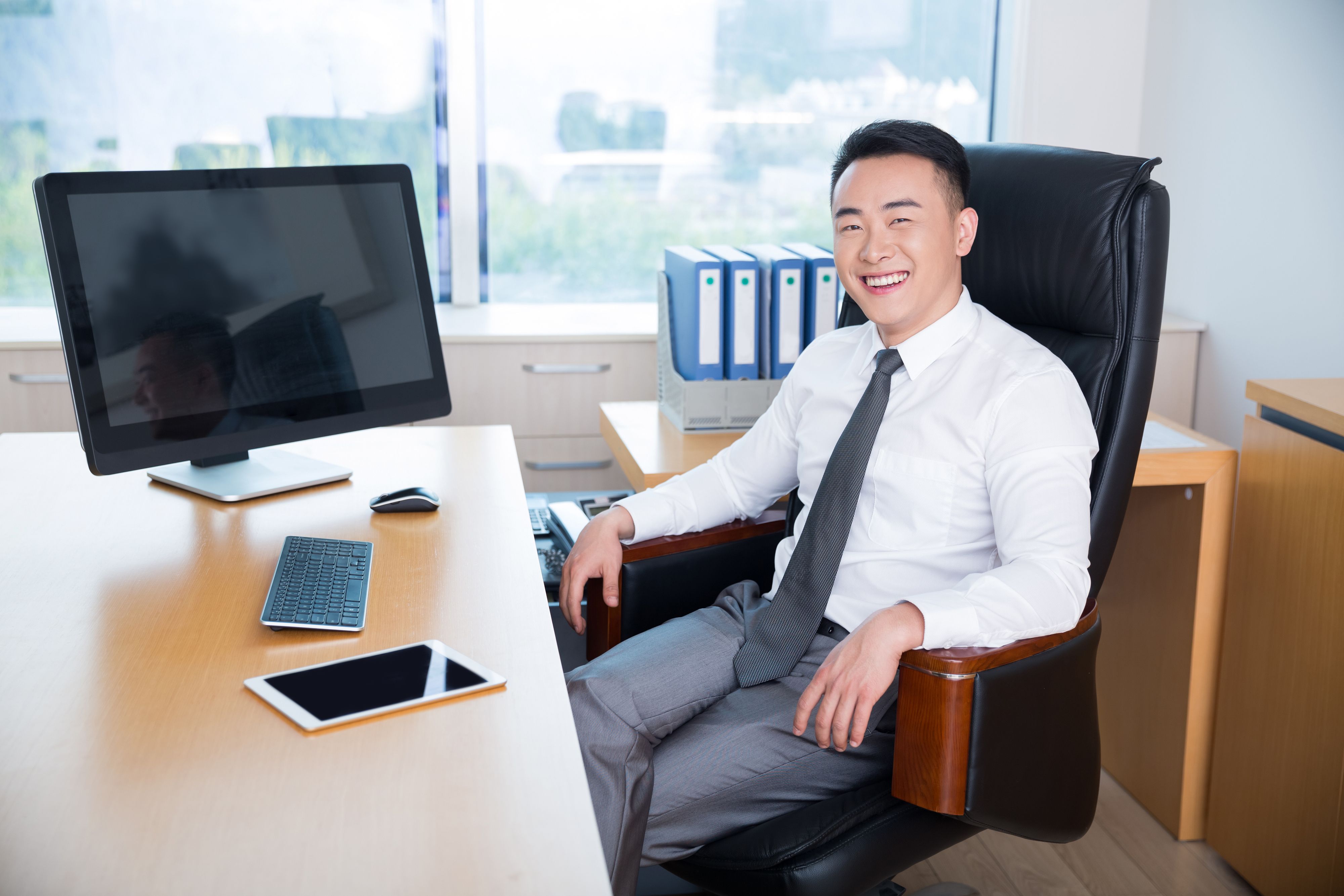 面对体制内的干部年轻化,如何和小鲜肉共舞_领导_工作_单位