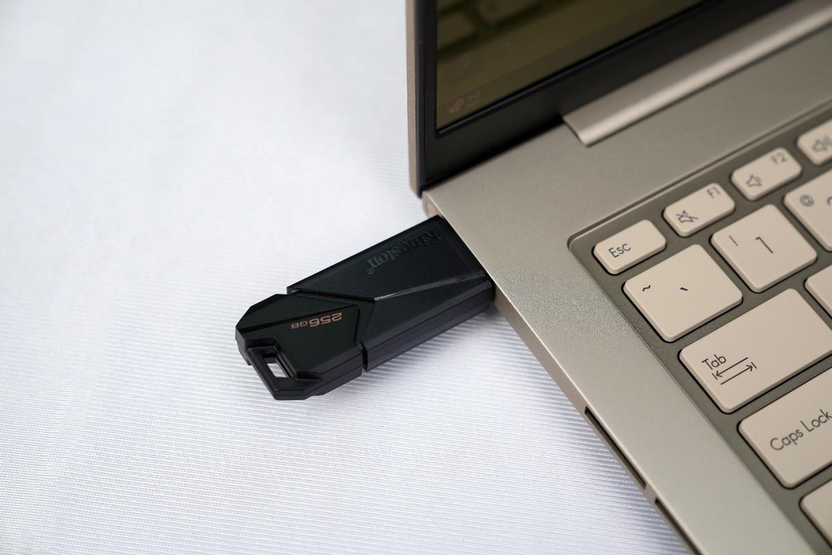 时尚外观 便捷存储 金士顿dtxon闪存盘图赏