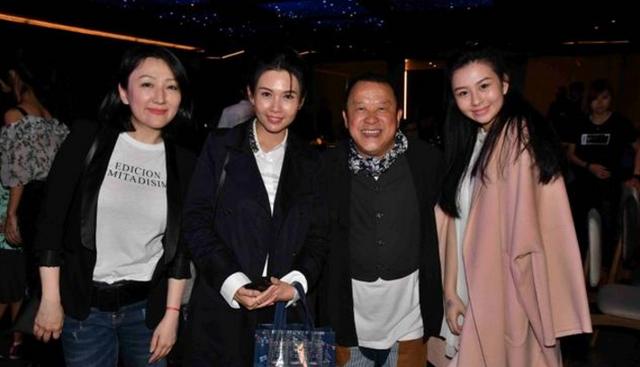 沈月_女子_网友