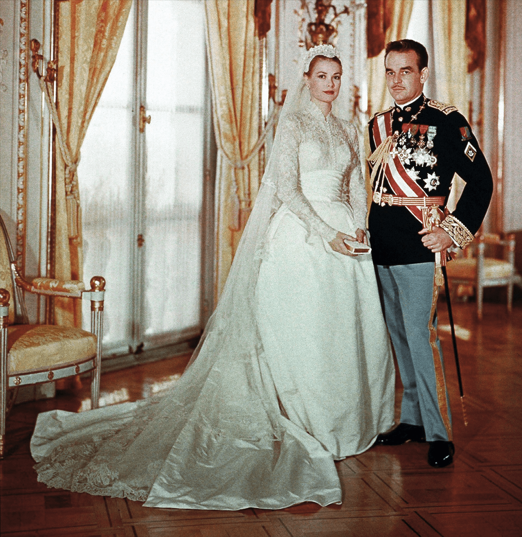 摩纳哥雷尼尔王子和国外女演员格时尚·凯利举行了盛大的婚礼